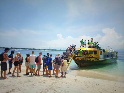 Golden Queen Fast Boat Bali